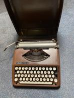 Nostalgische Olivetti Letter- 82 typemachine in koffer, Diversen, Typemachines, Ophalen of Verzenden, Gebruikt