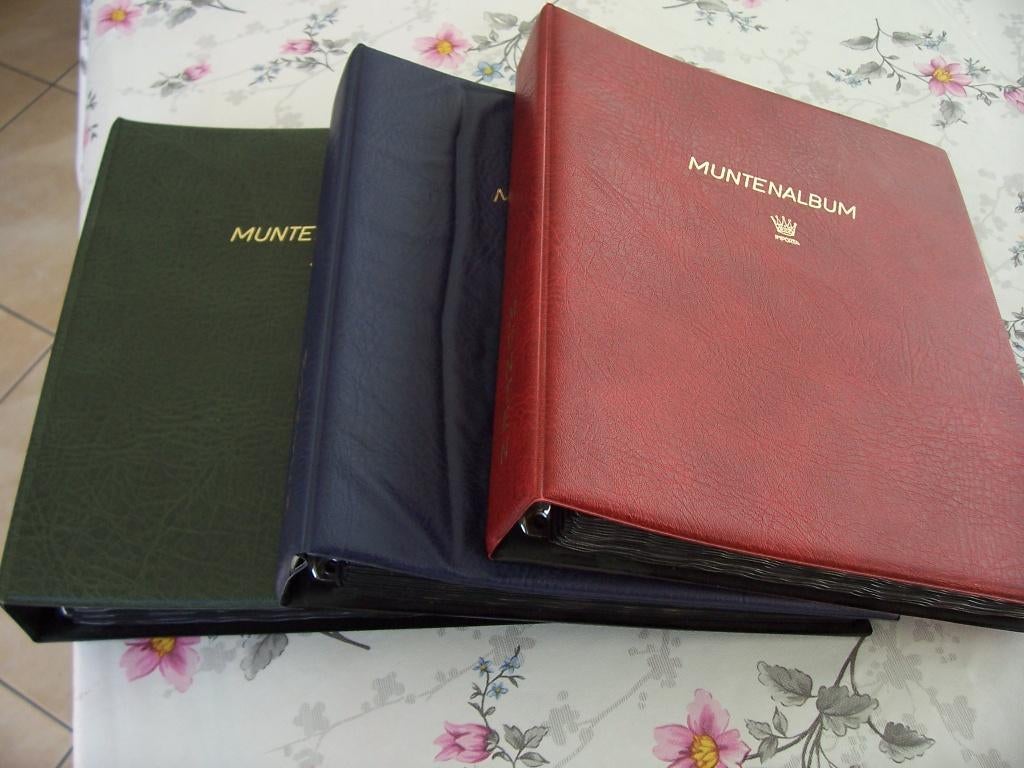 3 x Juliana album incl. zilveren munten., Postzegels en Munten, Munten | Nederland, Koningin Juliana, Setje, Zilver, Overige waardes