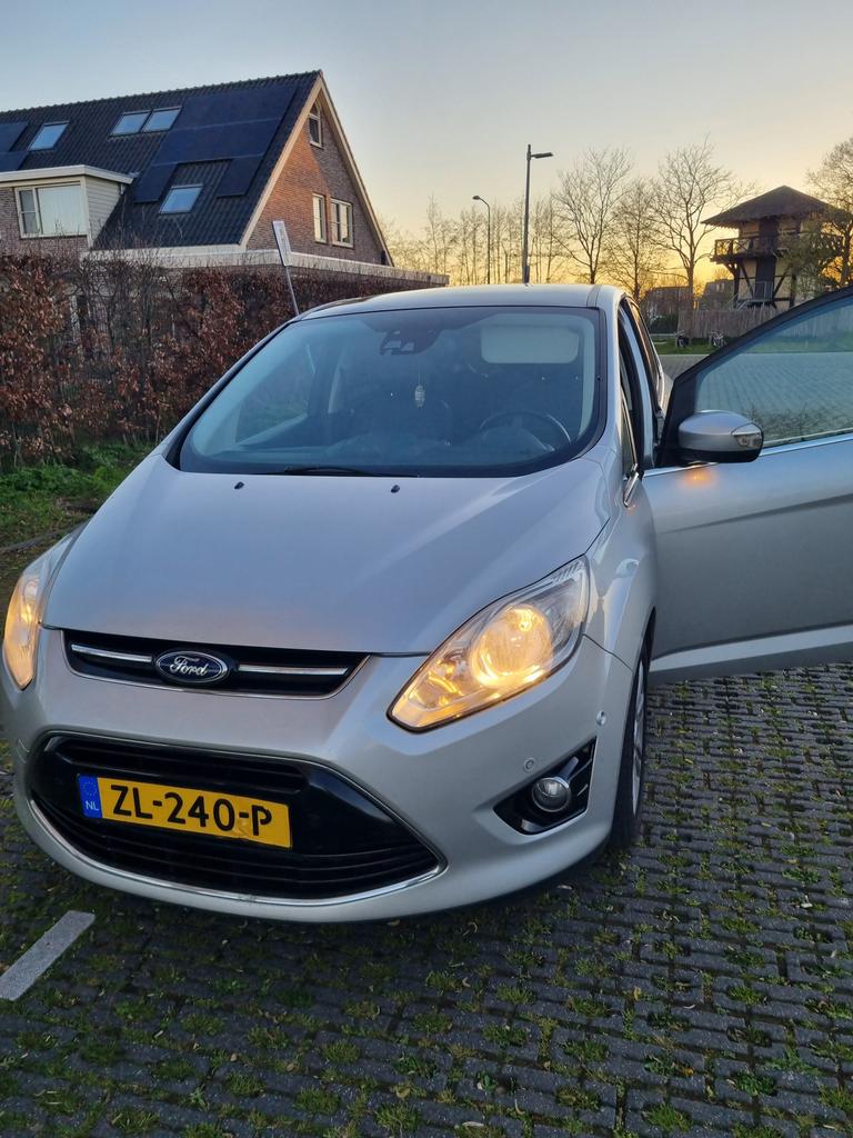 Ford C-Max 2.0 tdci Automaat Titanium | Panorama | Leer |, Auto's, Ford, Euro 5, 4 cilinders, USB, Leder en Stof