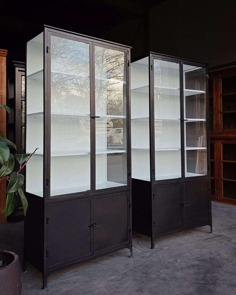 Prachtige metalen apothekerskasten | Dokterskast zwart #6766, Huis en Inrichting, Kasten | Vitrinekasten, Niet ingevuld, Gebruikt