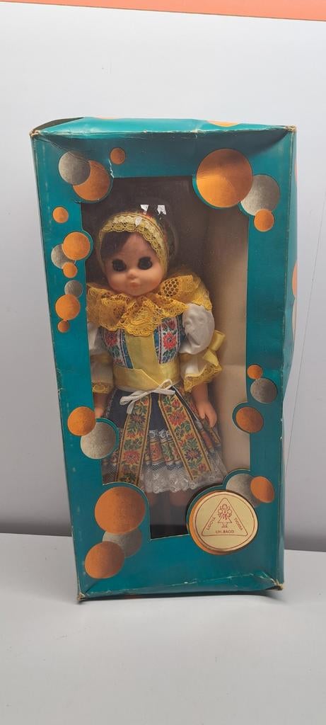 Lidova Tvorba pop in doos, Ophalen of Verzenden