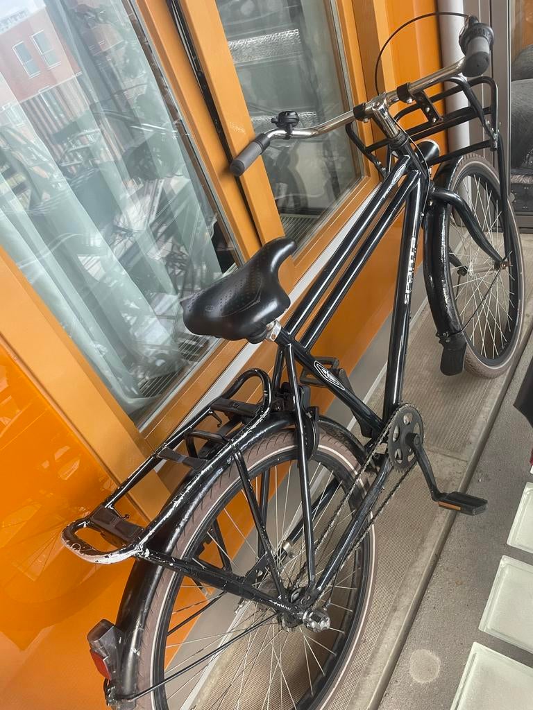 Jongensfiets 26 inch met krat - 11-14 jaar, Fietsen en Brommers, Fietsen | Jongens, Ophalen of Verzenden, Gebruikt, 26 inch of meer