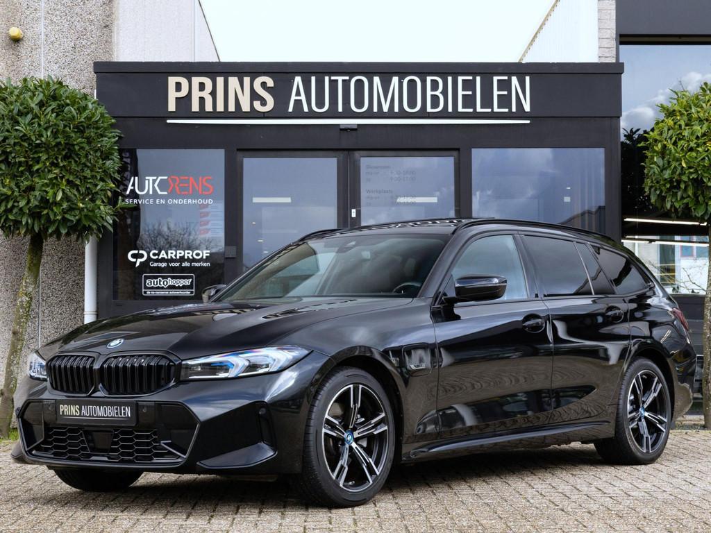 BMW 3-serie 330e M-Sport|Pano|Headup|Keyless|Laser, 1998 cc, Gebruikt, 4 cilinders, Zwart