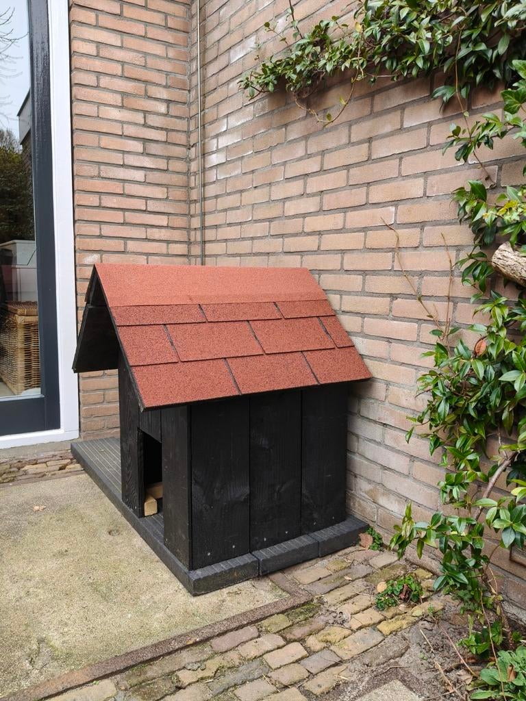 Stevig en compact hondenhok, Dieren en Toebehoren, Hondenhokken, Ophalen, 110 cm of meer, 100 cm of meer