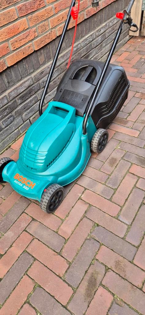 Bosch Rotak 320 elektrische grasmaaier, Tuin en Terras, Ophalen, Cirkelmaaier, Gebruikt, Elektrische grasmaaier