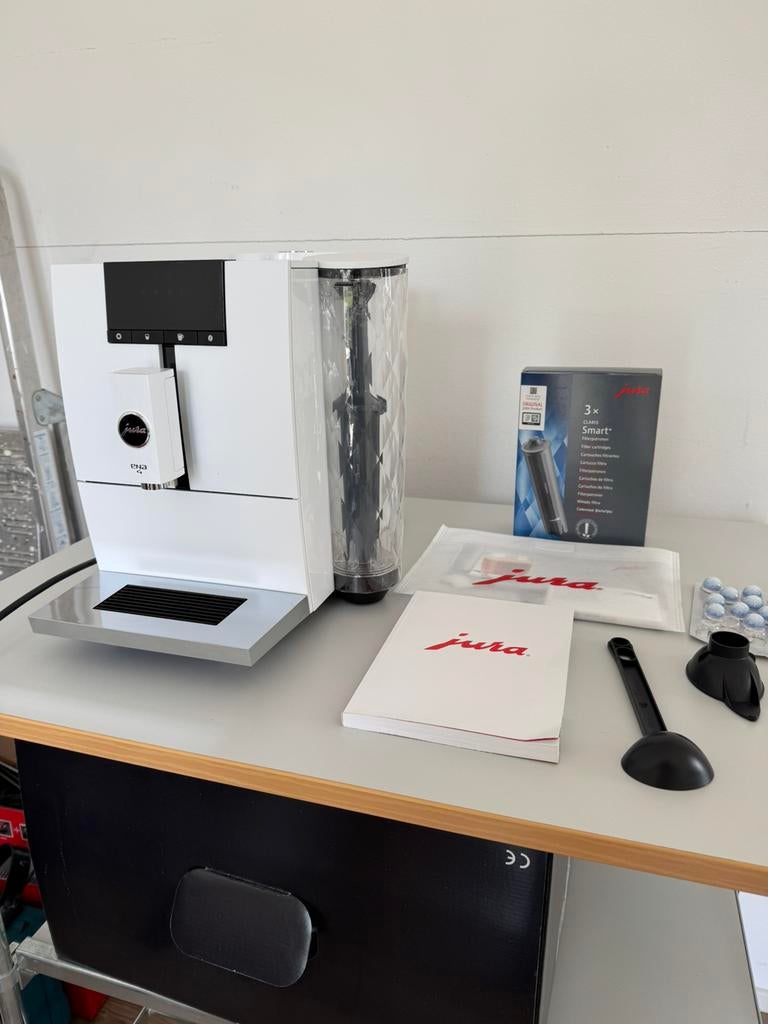 Jura ena 4 full nordic white, Witgoed en Apparatuur, Koffiezetapparaten, Ophalen, Zo goed als nieuw, Koffiemachine