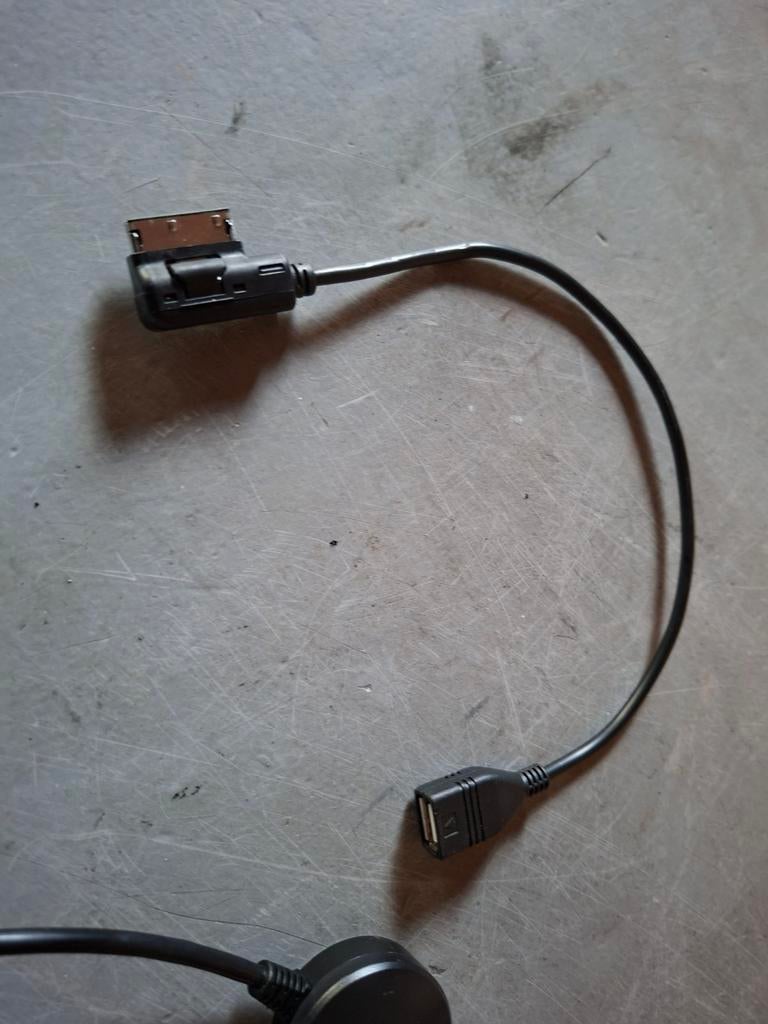 2x media kabels voor vw of audi, Ophalen of Verzenden, Nieuw