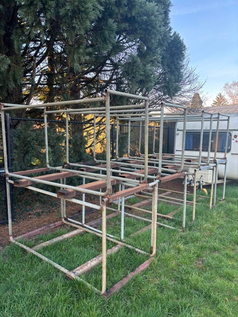 Stalen bakken kratten met kokers voor heftruck lepels, Ophalen