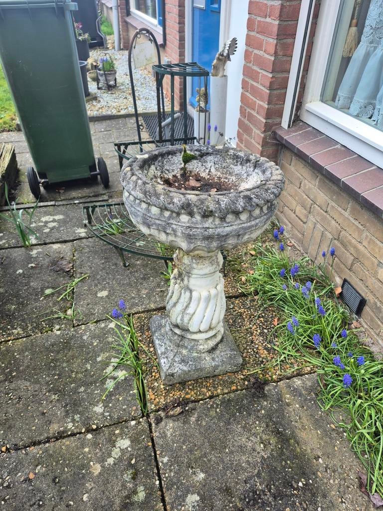 Betonnen waterbak op pilaar, Tuin en Terras, Ophalen, Gebruikt, Beton