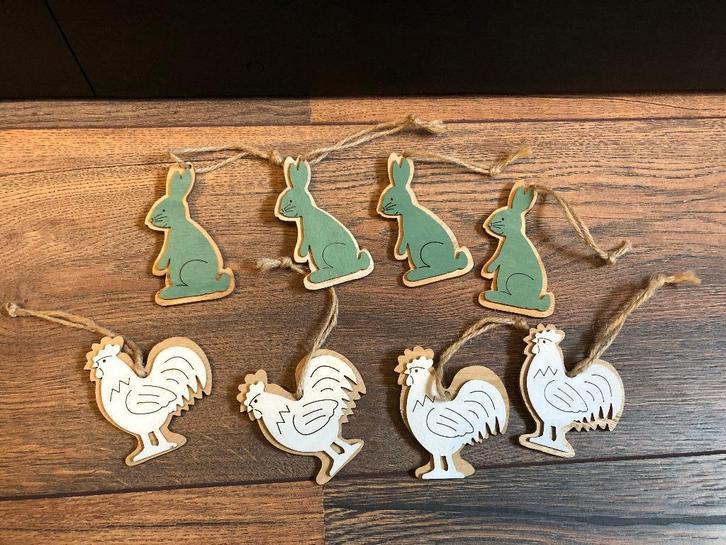 Houten paashangers | kippen & paashaas, Diversen, Pasen, Zo goed als nieuw, Ophalen of Verzenden