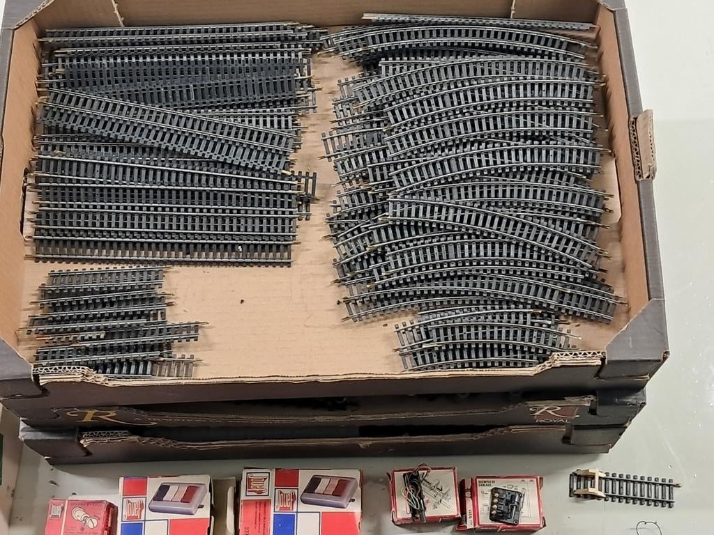 Grote partij jouef treinspullen, Hobby en Vrije tijd, Modeltreinen | H0, Gebruikt, Treinset, Gelijkstroom, Jouef, Ophalen of Verzenden