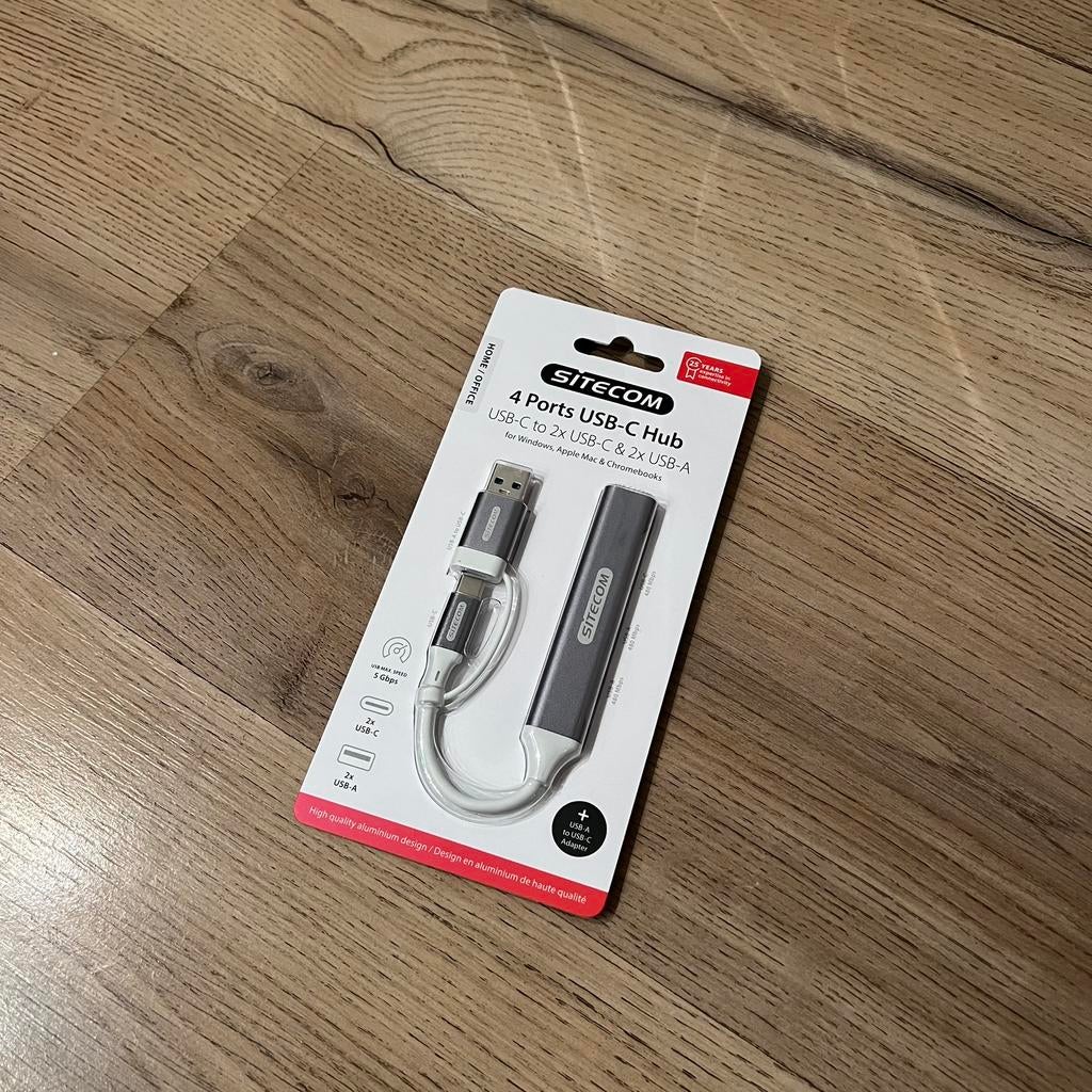 Sitecom 4 Ports USB-C Hub Naar 2x USB-C en 2x USB-A, Ophalen of Verzenden, Nieuw, USB-hub, Laptop