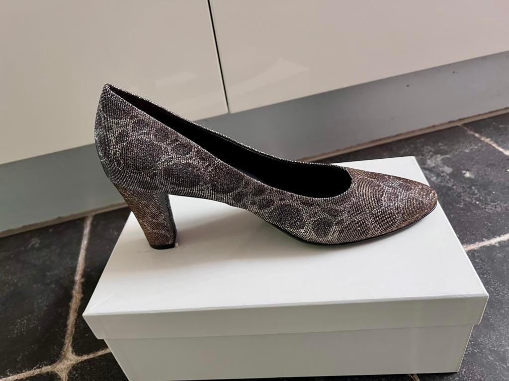 Zilveren gouden pumps Brunate 40 40,5, Kleding | Dames, Schoenen, Pumps, Overige kleuren, Ophalen of Verzenden, Zo goed als nieuw