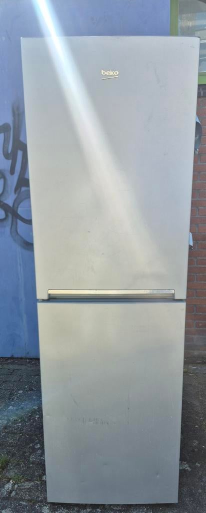 Beko Koelvriescombinatie Koelkast (Gratis Bezorging Mogelijk, Gebruikt, 200 liter of meer, 60 cm of meer, Met aparte vriezer
