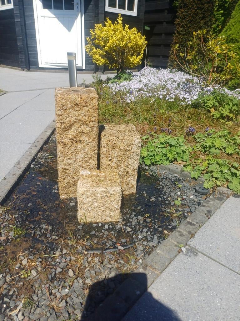 Waterornament 3 zuilen met pomp en waterbak, Tuin en Terras, Ophalen of Verzenden, Gebruikt, Graniet, Waterornament