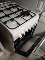Indesit gasfornuis met oven - Wit, 4 pitten, Ophalen, Gebruikt, 4 kookzones, Gas