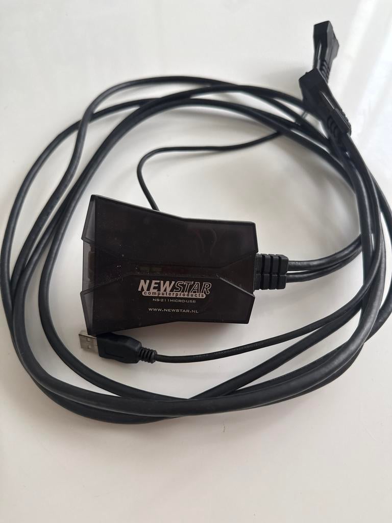 Newstar NS-211 Micro-USB KVM Switch, Computers en Software, Overige Computers en Software, Ophalen of Verzenden, Gebruikt