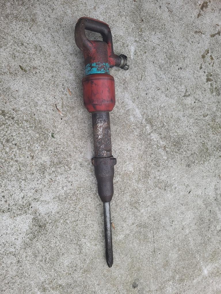 Spytze 12 kg luchthamer koppensneller, Ophalen, Gebruikt