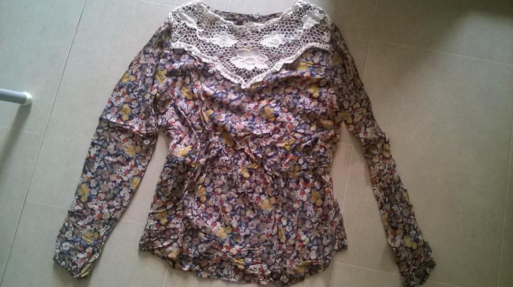 Blouse bloemetjes met kant mt 38, Kleding | Dames, Blouses en Tunieken, Maat 38/40 (M), Bianco, Overige kleuren, Verzenden