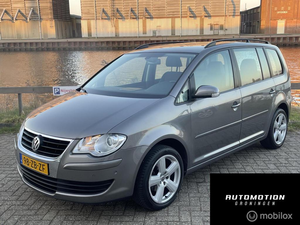 Volkswagen Touran 1.4 TSI Highline Business PDC trekhaak NAP, Auto's, Gebruikt, Parkeersensor, 4 cilinders, Origineel Nederlands