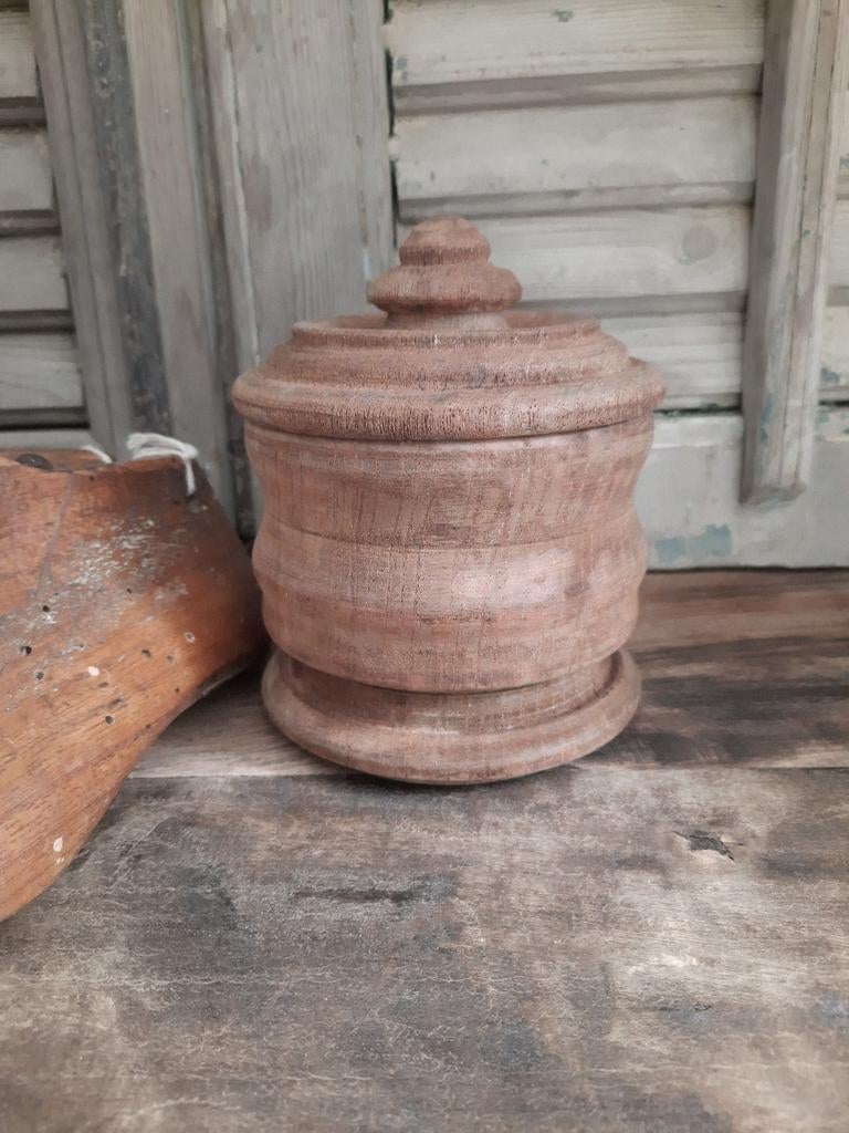 Oude houten tabakspot houten pot met deksel stoer sober hout, Ophalen