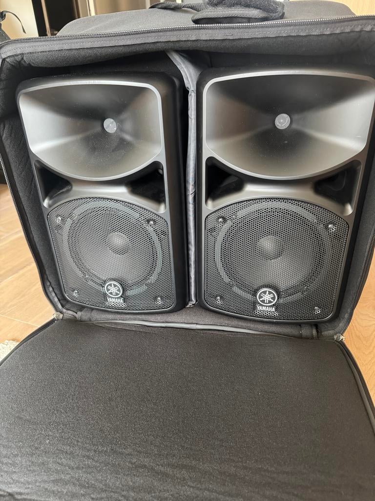 Compacte PA: Yamaha Stagepass 400i, Overige merken, Ophalen of Verzenden, Zo goed als nieuw, 120 watt of meer