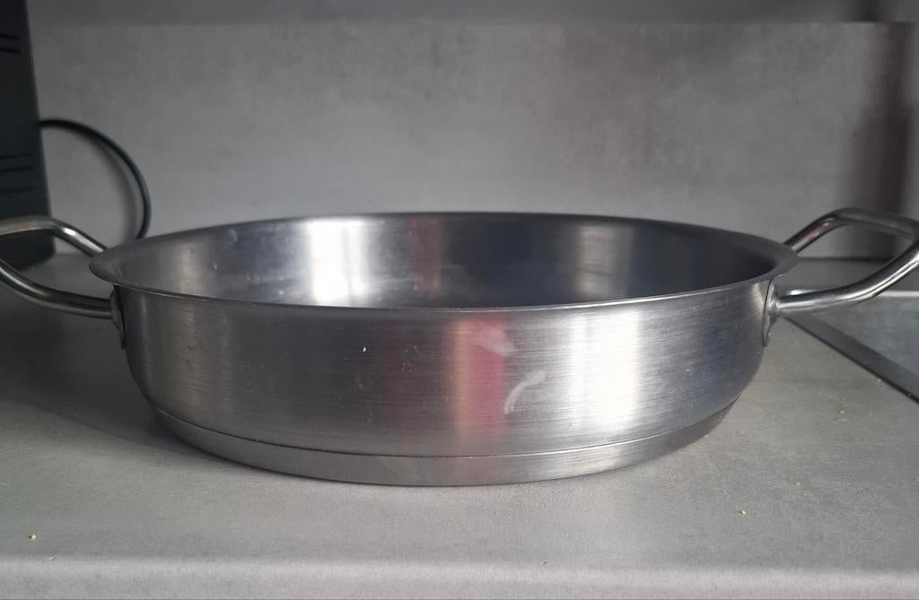 Chromen hapjespan met glazen deksel van Inoxibar, Gebruikt, Inductieplaat, Overige typen, Aluminium