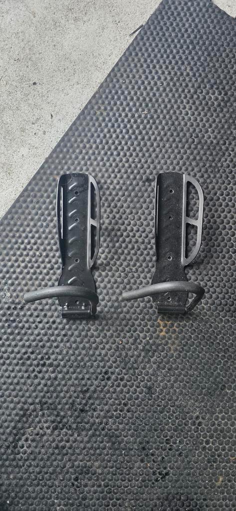 Fietsbeugels voor wandmontage - Ruimtebesparend!, Fietsen en Brommers, Fietsaccessoires | Fietsenrekken, Gebruikt, Ophalen of Verzenden