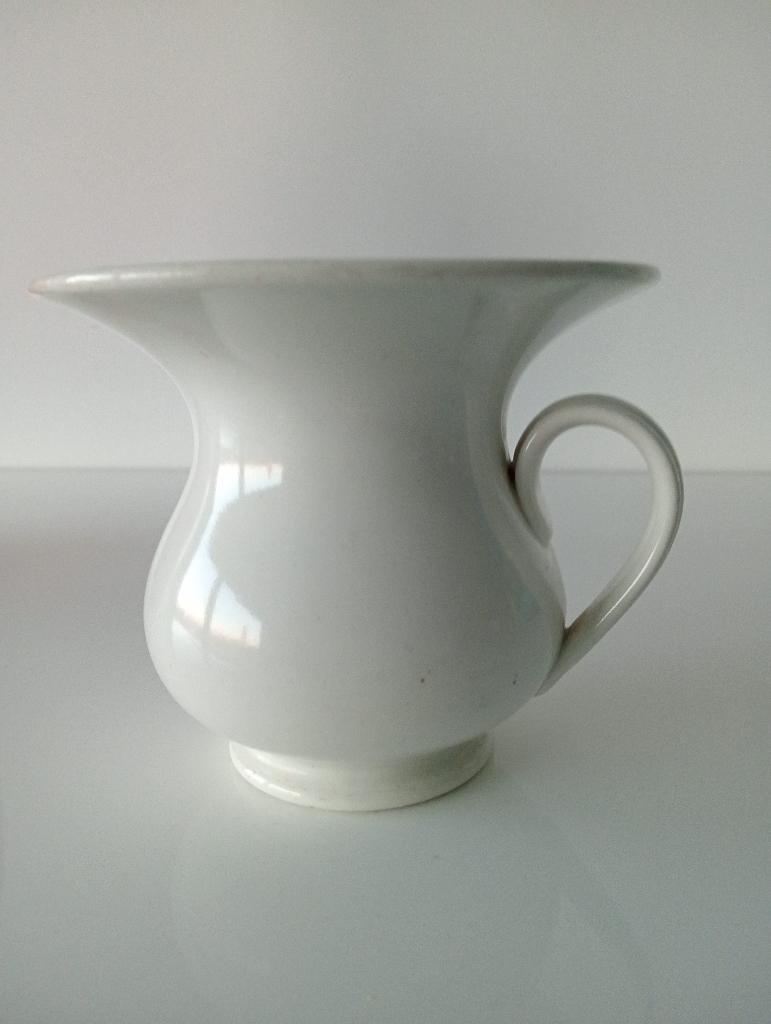 Maastricht gemerkte kwispedoor 11x8cm, Antiek en Kunst, Ophalen