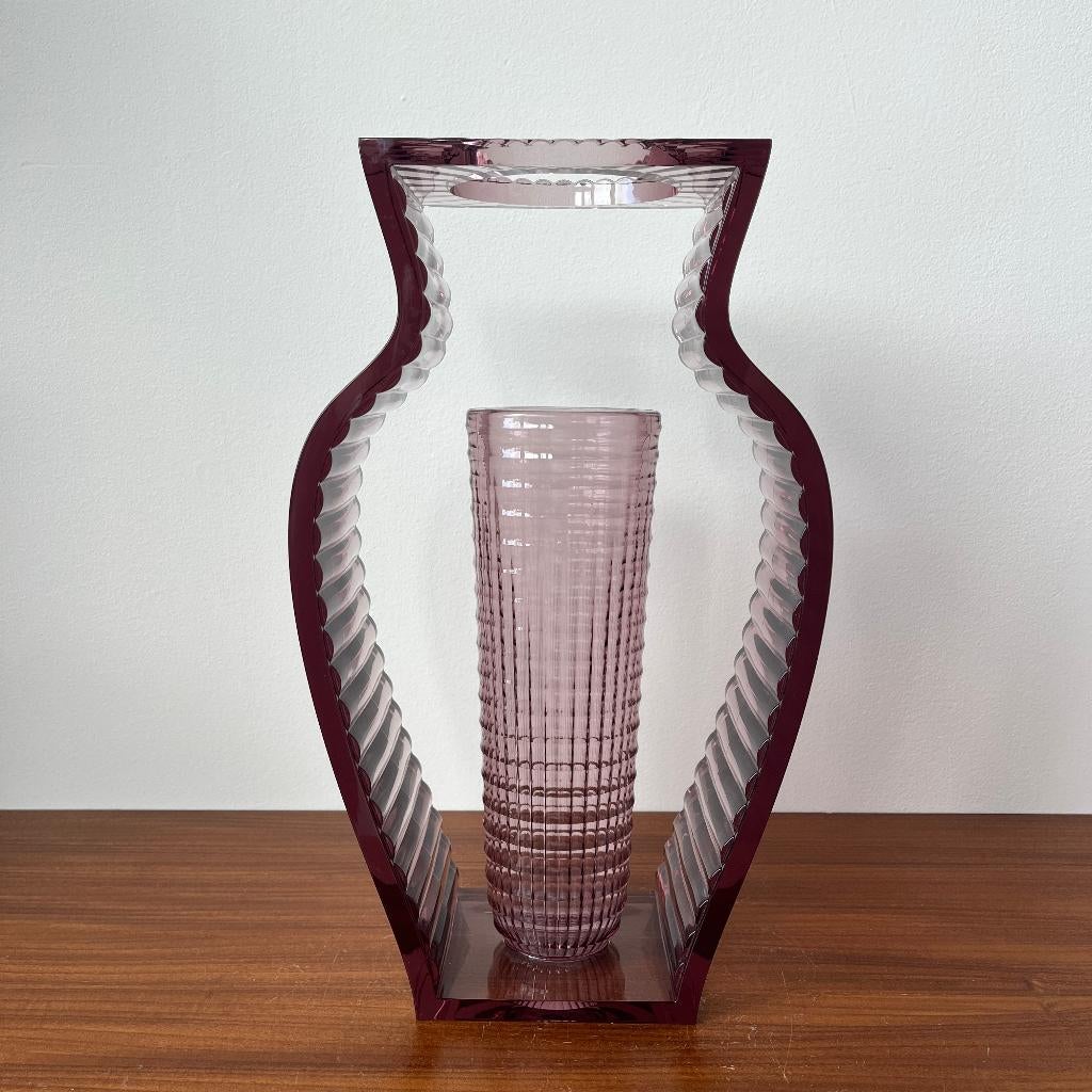 Kartell vaas I Shine aubergine door Eugeni Quitllet, Huis en Inrichting, Woonaccessoires | Vazen, I Shine, Kunststof, Overige kleuren
