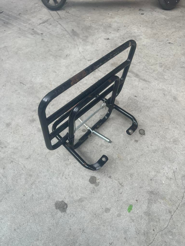 Piaggio zip type 1 2 3 sp98 achter rekje klap beugel houder, Motoren, Ophalen of Verzenden