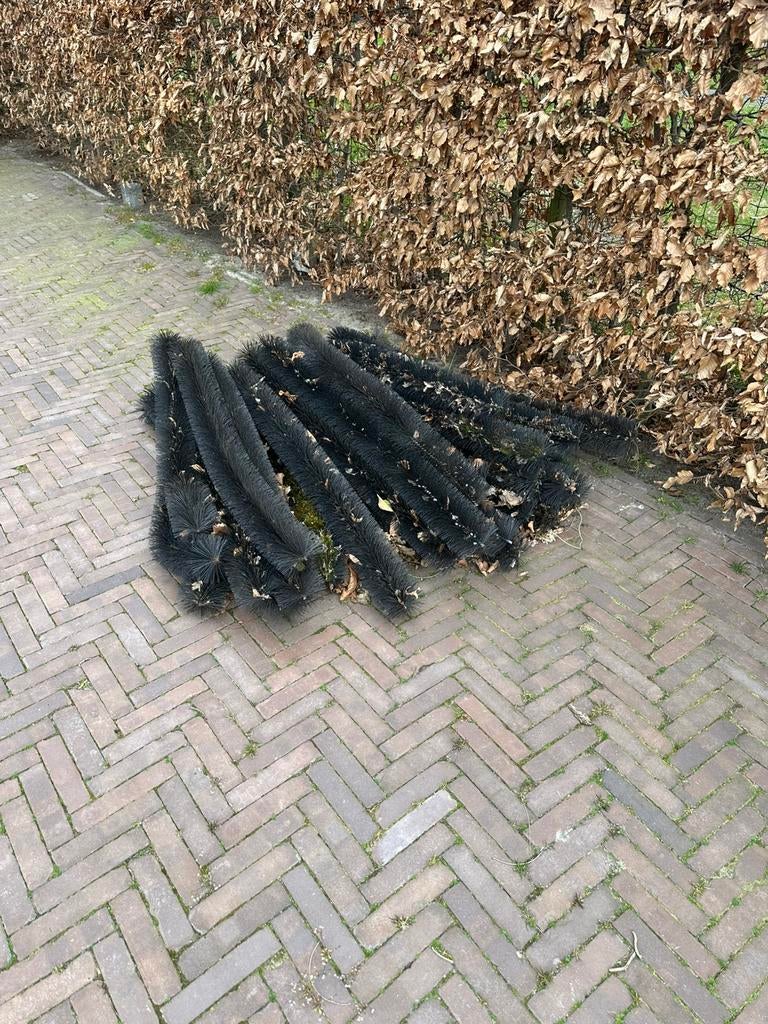 Dakgootborstels ( gebruikt ) 25st van 100cm in 1 koop BIEDEN, Tuin en Terras, Ophalen