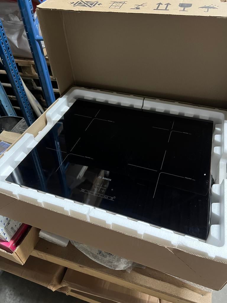 In doos bosch PUE611BF9E vrijstaande inductie kookplaat, Witgoed en Apparatuur, Kookplaten, 3 kookzones of minder, Ophalen of Verzenden