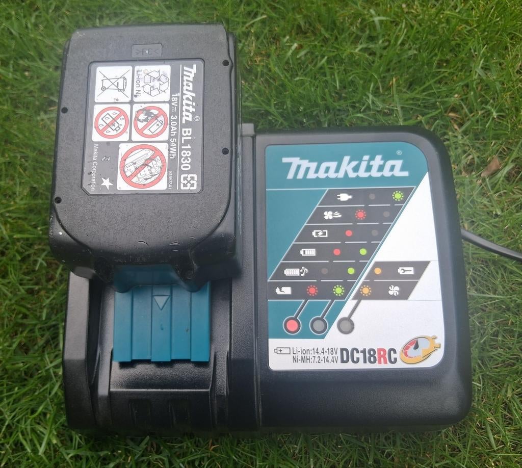 Makita DC18RC snellader – origineel en direct klaar!, Ophalen of Verzenden, Zo goed als nieuw