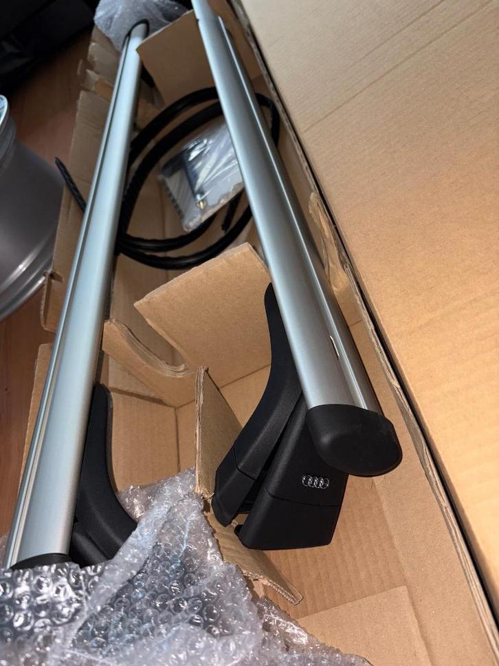 Audi A3 RS3 Dakdrager 8Y4071151, Auto-onderdelen, Overige Auto-onderdelen, Audi, Nieuw, Ophalen of Verzenden