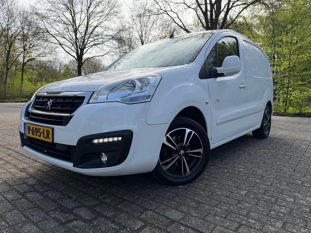 Peugeot Partner 2018, Marge, Navigatie, Nieuwe Apk en beurt, Voorwielaandrijving, 680 kg, 4 cilinders, Origineel Nederlands