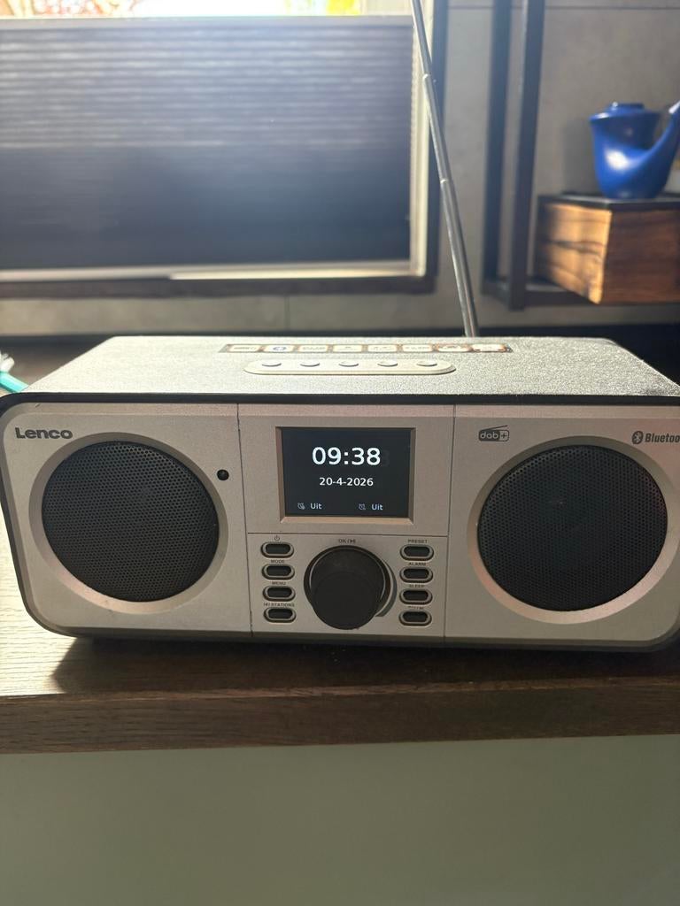Lenco DAB+ FM Radio met Bluetooth en Wekker, Audio, Tv en Foto, Radio's, Ophalen of Verzenden, Zo goed als nieuw, Radio