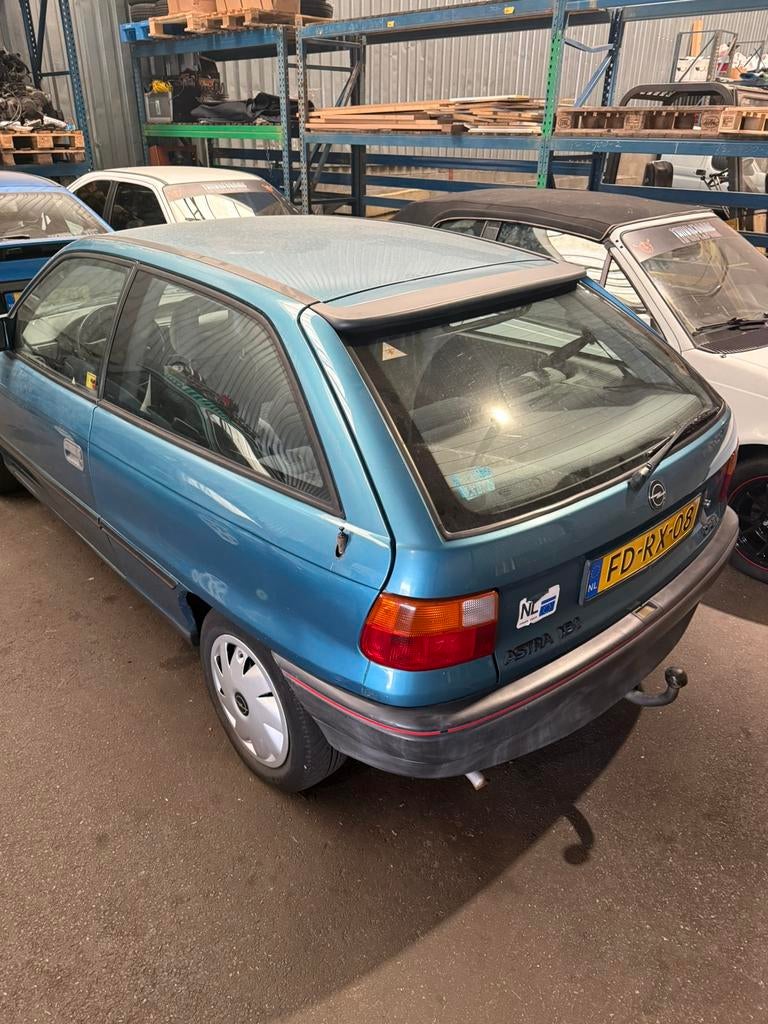 Opel Astra 1.6 I GT HP Tailgate U9 1992 Blauw, Auto's, Opel, Voorwielaandrijving, Stof, 4 cilinders, 965 kg