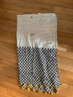 Zara sjaal met kwastjes, Ophalen of Verzenden, Zo goed als nieuw