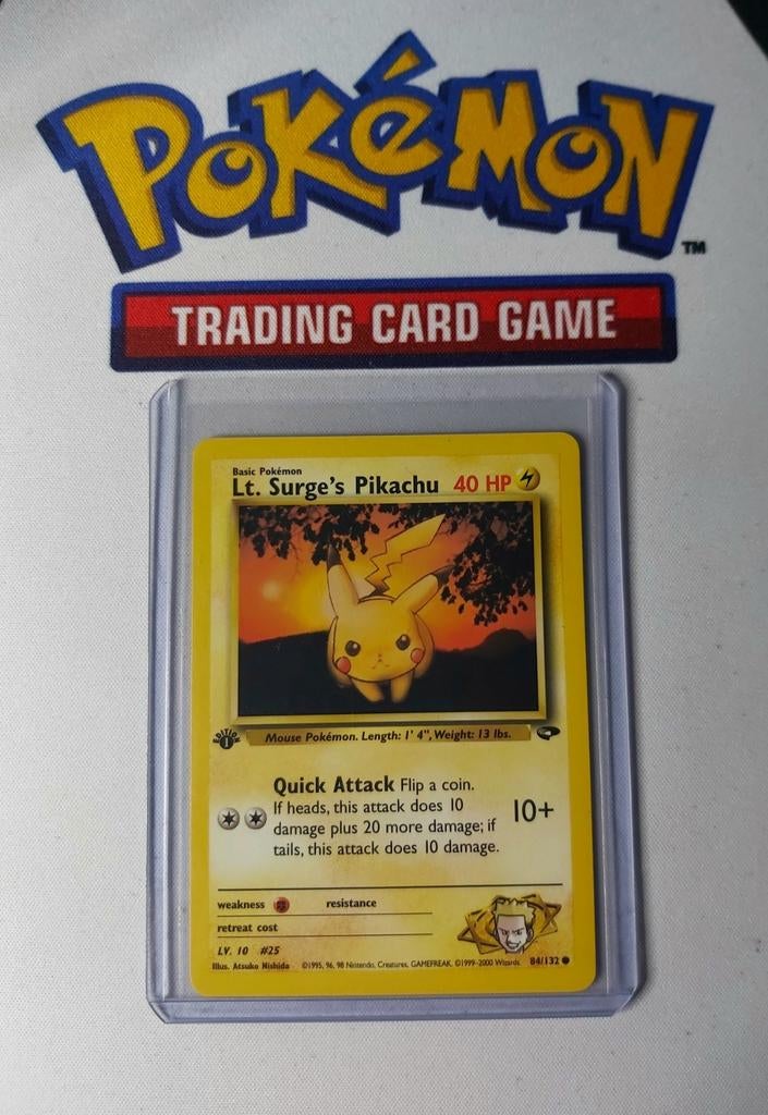 1st Edition Lt. Surge's Pikachu, Gym Challenge Set 2000, Ophalen of Verzenden, Zo goed als nieuw, Losse kaart