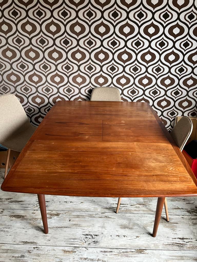 Vintage opklapbare eettafel - Afhalen in Harderwijk, Huis en Inrichting, Tafels | Eettafels, Gebruikt, 100 tot 150 cm, Vier personen