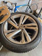 VW Tiguan R-line velgen met Pirelli zomerbanden 19 inch, Gebruikt, 255 mm, Banden en Velgen, Personenwagen
