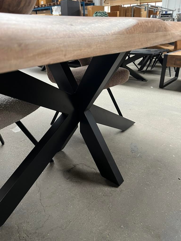 Magazijn leegverkoop nieuwe boomstamtafel mangohout matrix, Huis en Inrichting, Woonaccessoires | Overige, Hout, Nieuw, Ophalen of Verzenden