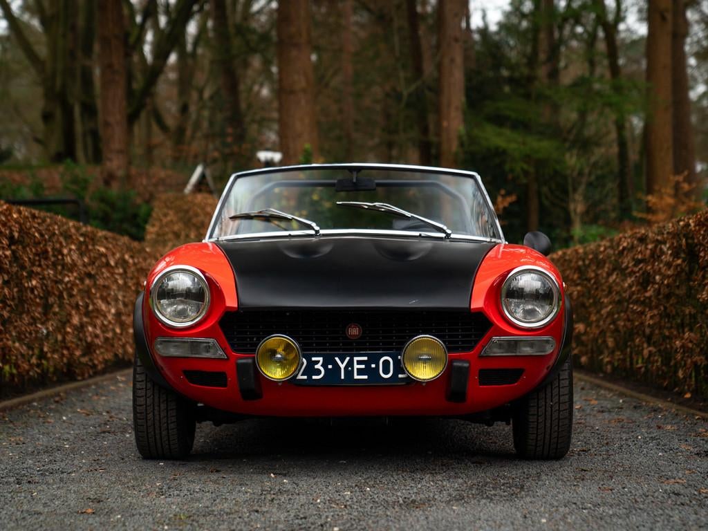 Fiat 124 Spider Abarth Rally | One of 955 | Well maintained, Auto's, Oldtimers, Zwart, Cabriolet, Alcantara, Bedrijf