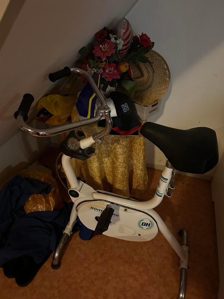 Fitness fiets, Ophalen, Zo goed als nieuw, Metaal, Benen