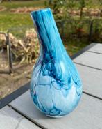 Fidrio Holland vaasje wit/blauw met koperkleurige draad, Ophalen of Verzenden, Blauw, Glas