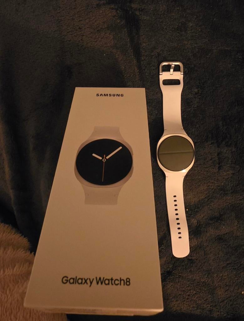 Mooie smartwatch 8. Amper gebruikt. Half jaar oud., Ophalen of Verzenden, Zo goed als nieuw, Zwart, Android