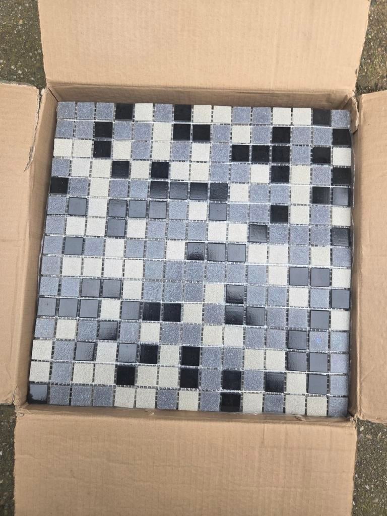 Glas mozaïek tegels zwart/wit/grijs – 1,75 m² (19,5 vel) NI, Ophalen, Nieuw, 20 tot 40 cm, Minder dan 5 m²