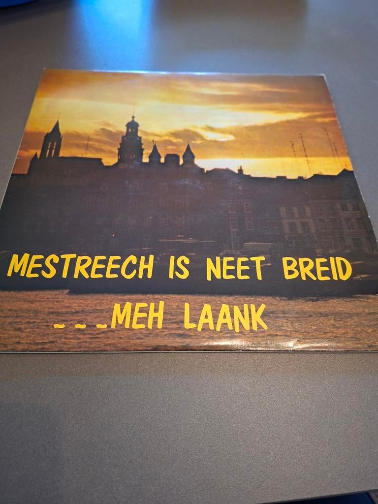 Mestreech is neit breid ----meh laank, Ophalen of Verzenden, 12 inch, Levenslied of Smartlap
