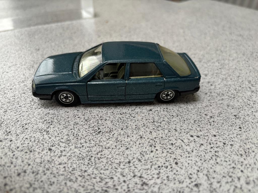 Renault 25 van Solido, Hobby en Vrije tijd, Modelauto's | 1:43, Zo goed als nieuw, Auto, Solido, Ophalen of Verzenden